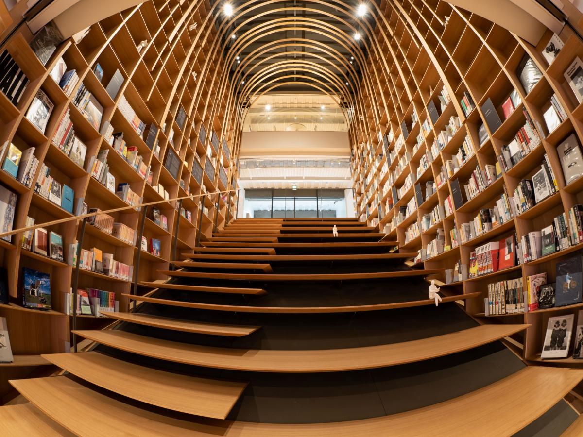 Waseda University international literature building (Haruki Murakami  library) | Shinjuku Convention & Visitors Bureau