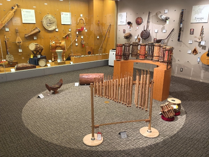 民族音楽楽器-1.jpg