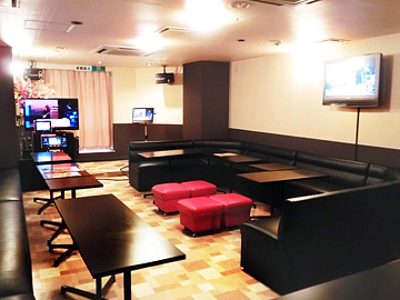 カラオケワールド　新宿店